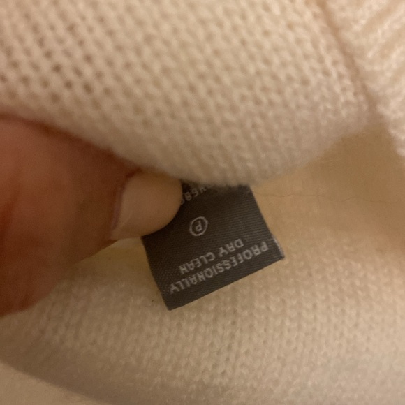 Womens Neiman Marcus Cashmere cream holiday Sweater - Picture 4 of 5